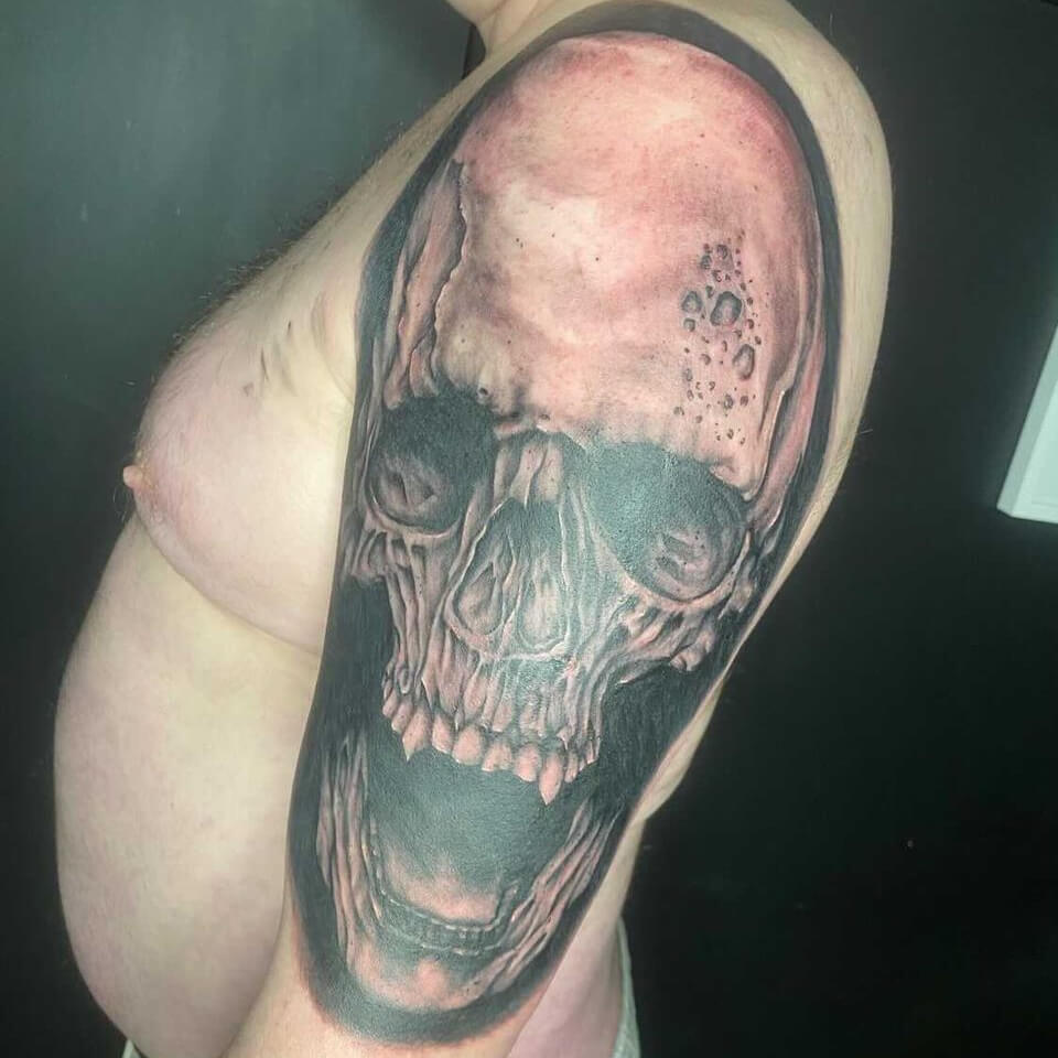 Bullux @bulluxs_custom_designs