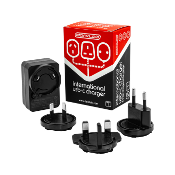 Internationell adapter för nätsladd med anslutning för EU, UK och Australien 