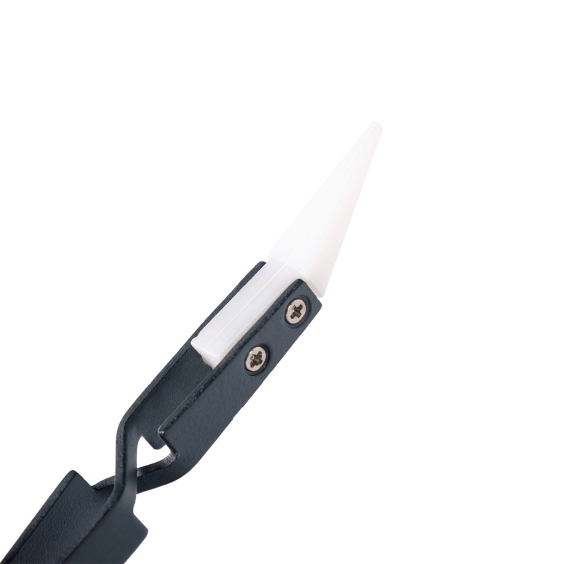 Svart vinklad smyckespincett med keramisk spets - Aces Supply